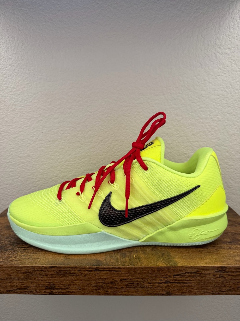 Nike Sabrina 3 ID 
Men’s 9.5
